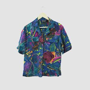 Vintage Ann May Fish Silk Button Top Short Sleeve Colorful Womens READ****Size